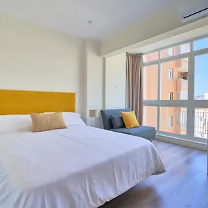 https://malaguetabeach-apartment.1costadelsol.com